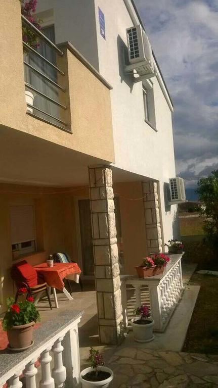 Apartments Bimi Vir Luaran gambar