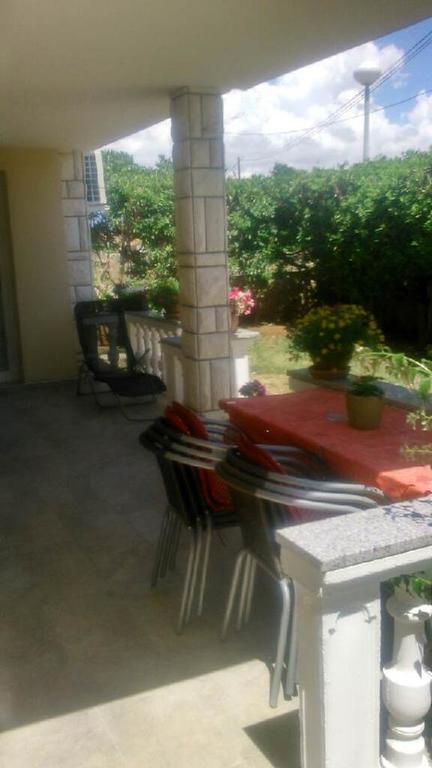 Apartments Bimi Vir Luaran gambar